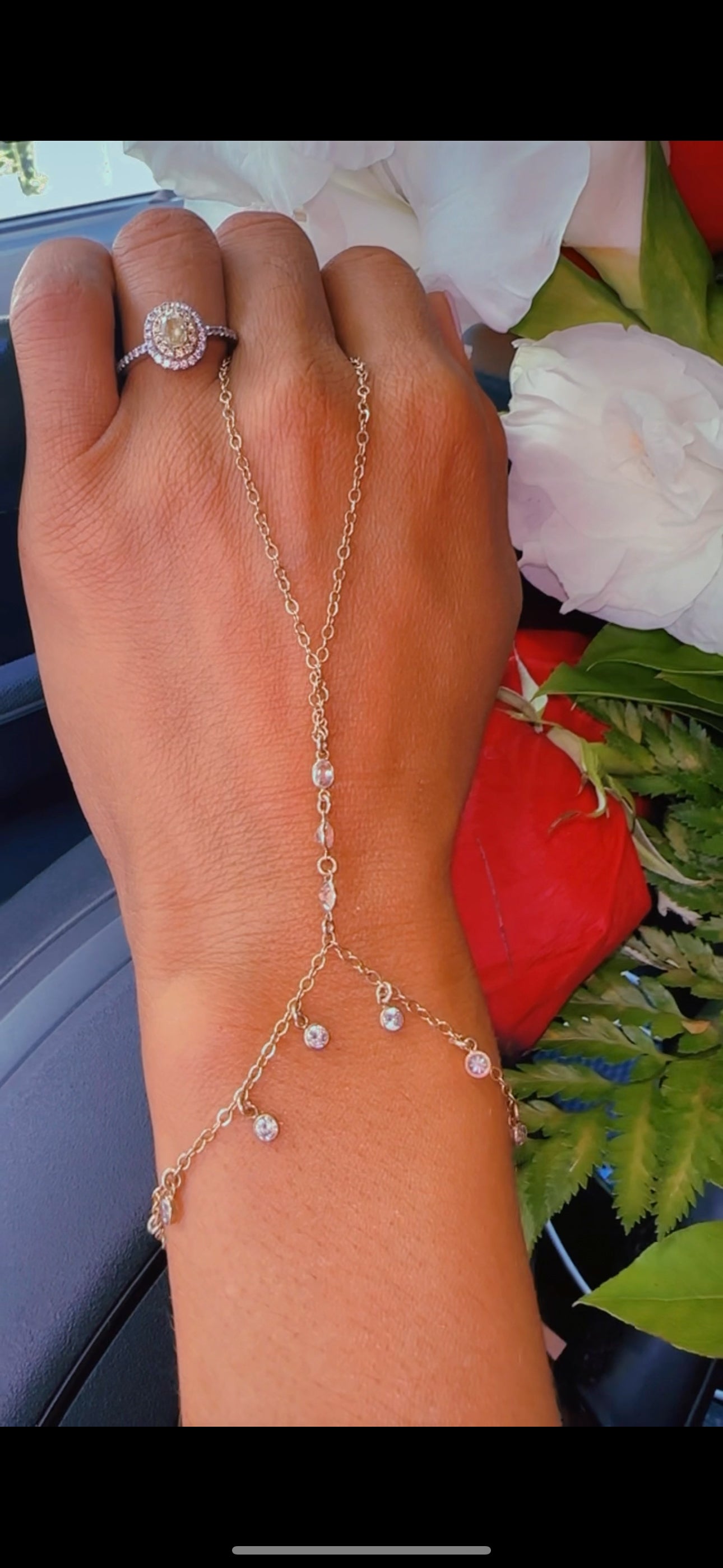 SELENE WHITE TOPAZ GEMSTONE HAND CHAIN